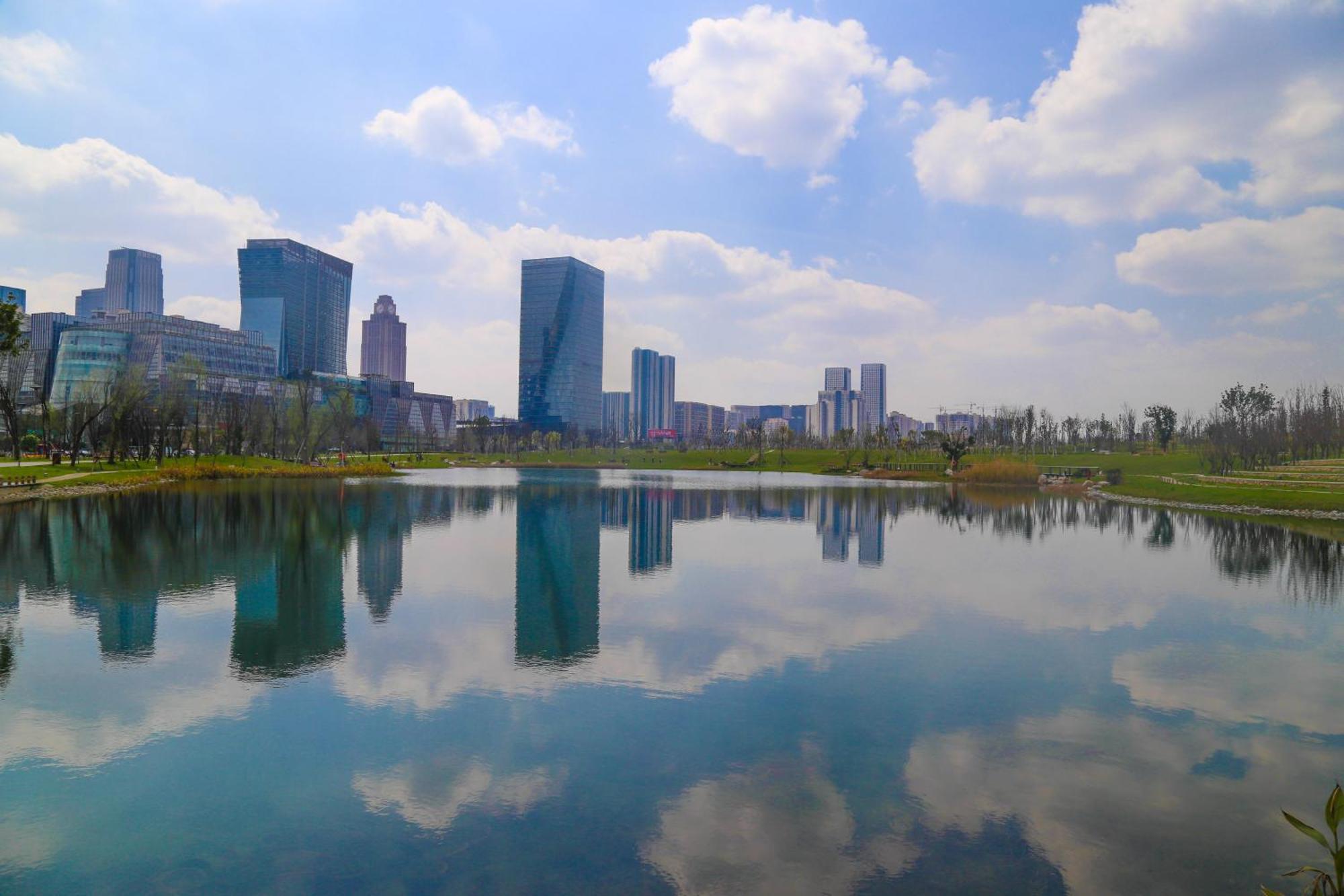 Holiday Inn Chengdu Century City-Easttower Eksteriør billede