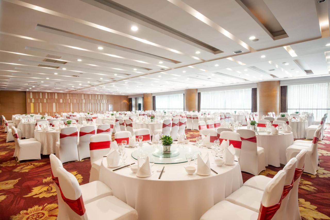 Holiday Inn Chengdu Century City-Easttower Eksteriør billede